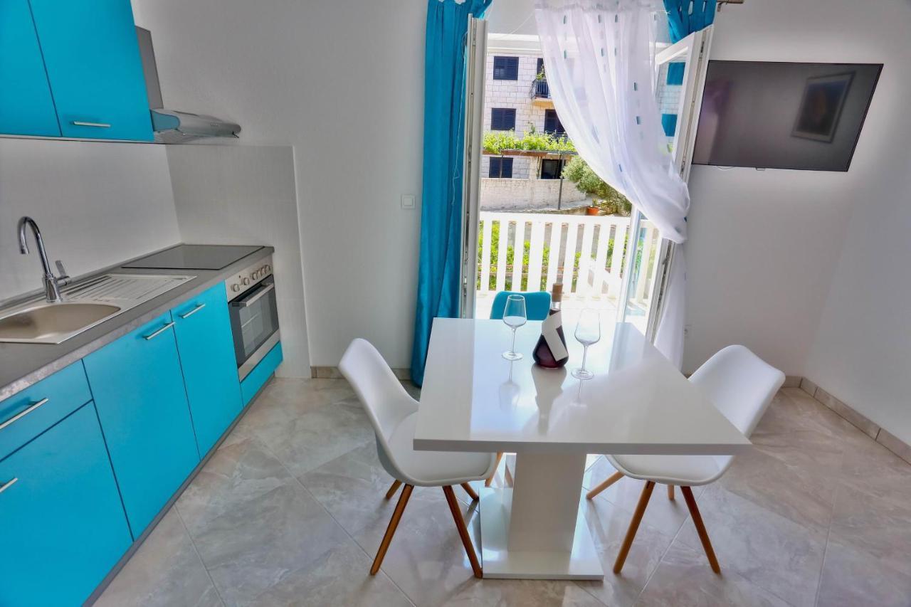 Apartments Lenka Sutivan Exterior photo